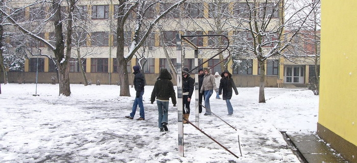 Hógolyózás
