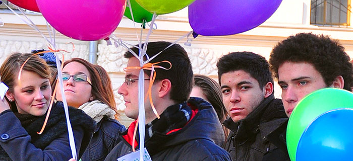 Villámcsődület a végzősökkel a végzősökért